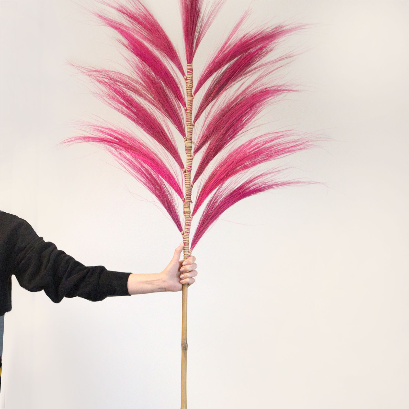 Rayung Grass Pampas Display Pink 1.6m - Image 7